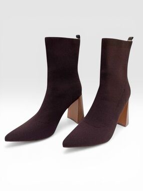 Journee Collection Noralinn Knit Stretch Block Heel Pointed Toe Brown 9.5W NWT